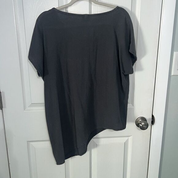 Oh my gauze! 100% cotton Asymmetrical Top with Crewneck in stone size 2 (8-10) - Picture 4 of 7